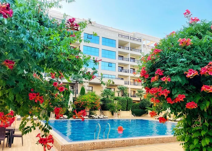 Delux Argisht Золоті Піски